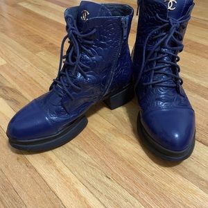 Chanel uncle lace boots